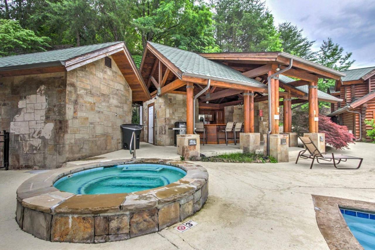 Great Wolf Cabin In Pigeon Forge! Vila Exterior foto